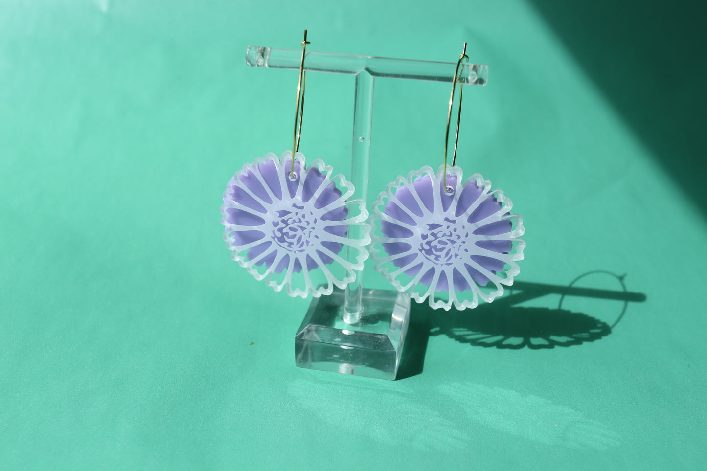 Daisy Hanging Earring - Lavendar