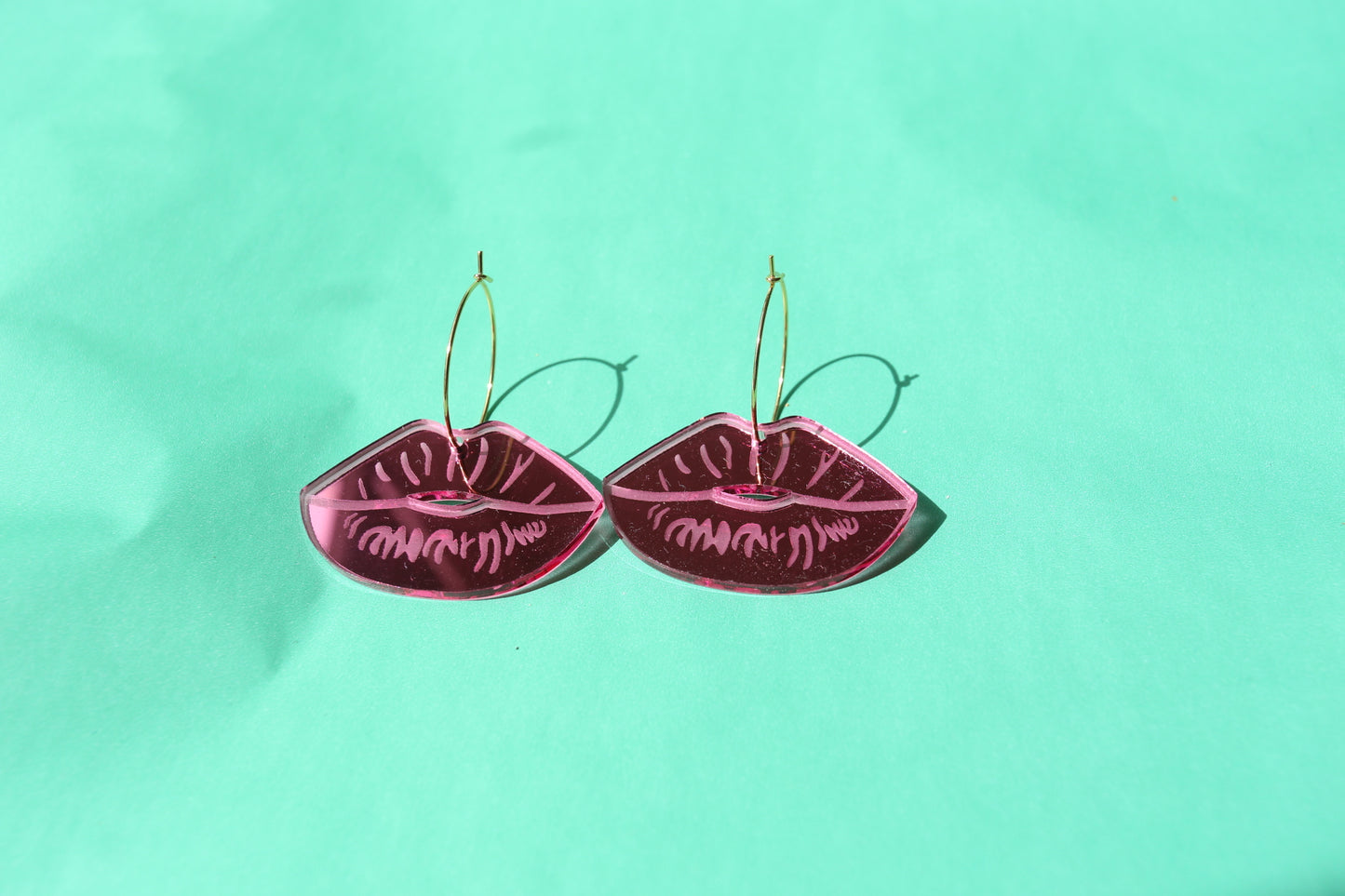 Pucker Hanging Earring